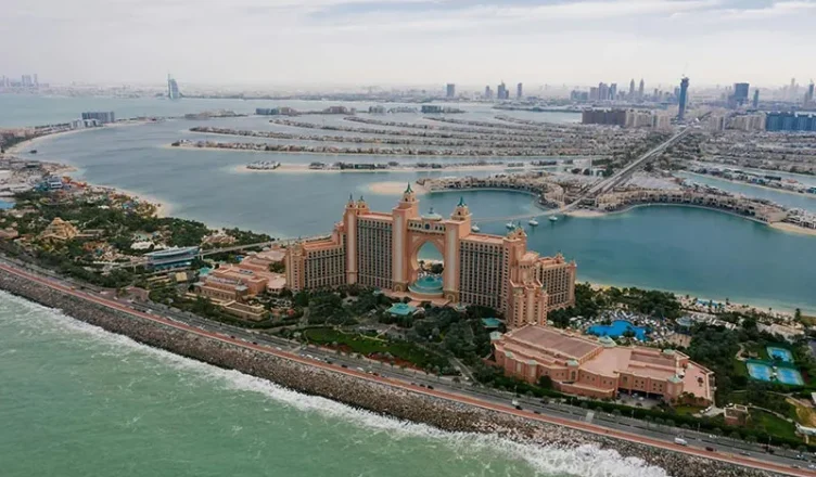 View of Atlantis Hotel Dubai and Palm Jumeirah